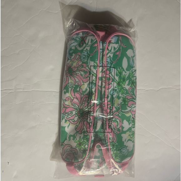 NWT/ NIP Lilly Pulitzer shoe bag, spearmint blossom views sz 7.25x 12L x 4.5 D - Picture 16 of 16